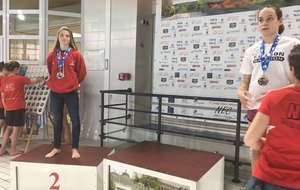 Lara 2ème des 2003/2004 au 50 brasse en 39.99
