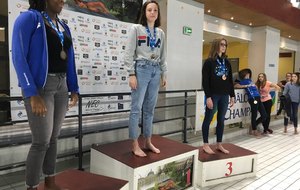 Paola 1ère des 2003/2004 au 50 pap. en 31.50 (4ème au classement général)
